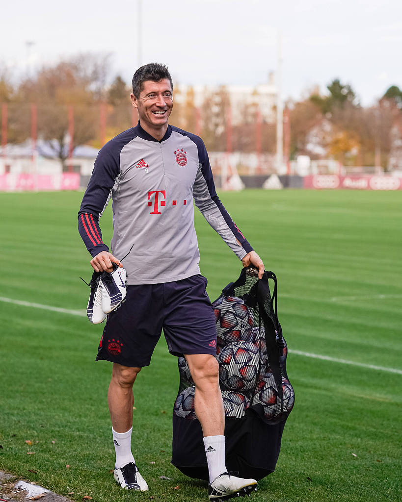 继续吃瓜！斯洛特：不懂萨拉赫说被背黑锅是何意味，我冷静不代表软弱