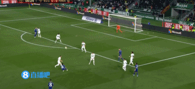 梅西跟前锋比进球、跟中场比助攻！还跟俱乐部比冠军！而且都赢！