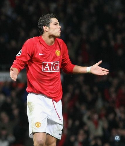 于根伟谈于汉超退役：联赛收官战的拥抱，有我对他的敬意