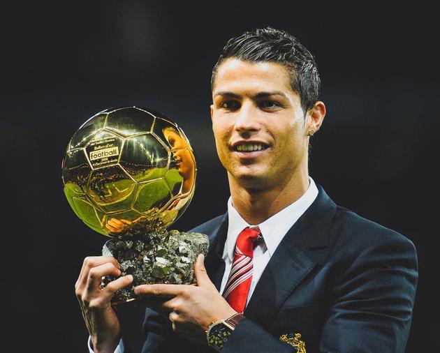 早报：又是一个疯狂的欧冠比赛日