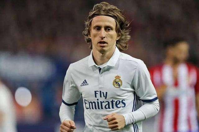 弗拉格高效22分，末节关键时刻精彩发挥带走比赛