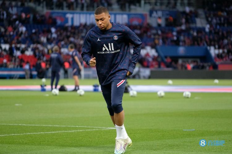 巴萨欲免费挖角曼联青训太子，曝其心怀儿萨梦！欧洲多家豪门觊觎