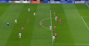 “这才是真正的足球”，特朗普提议给美式橄榄球改名